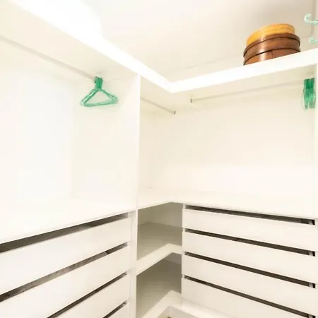 Dom wakacyjny Madeira Bird House - House In The Mountains With Garden São Vicente