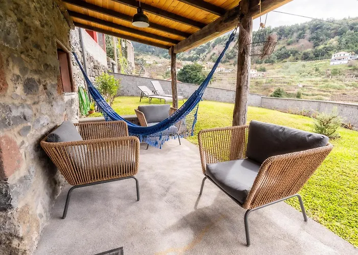 Madeira Bird House - House In The Mountains With Garden * São Vicente