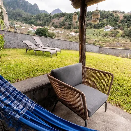 Madeira Bird House - House In The Mountains With Garden *