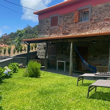 Madeira Bird House - House In The Mountains With Garden 펜션 *