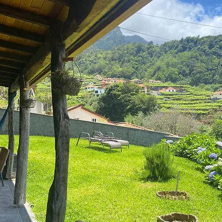 Feriehus Madeira Bird House - House In The Mountains With Garden São Vicente