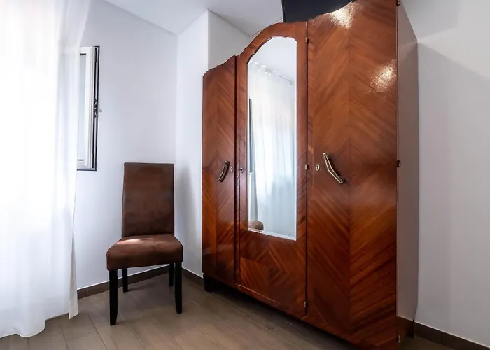 Madeira Bird House - House In The Mountains With Garden