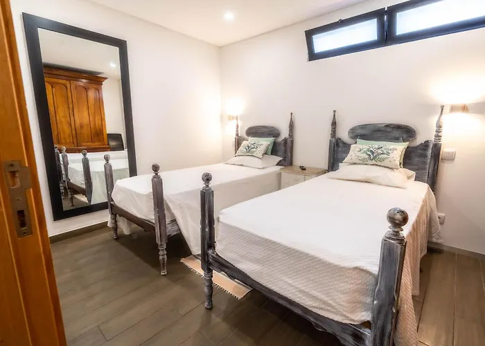 Дом отдыха Madeira Bird House - House In The Mountains With Garden