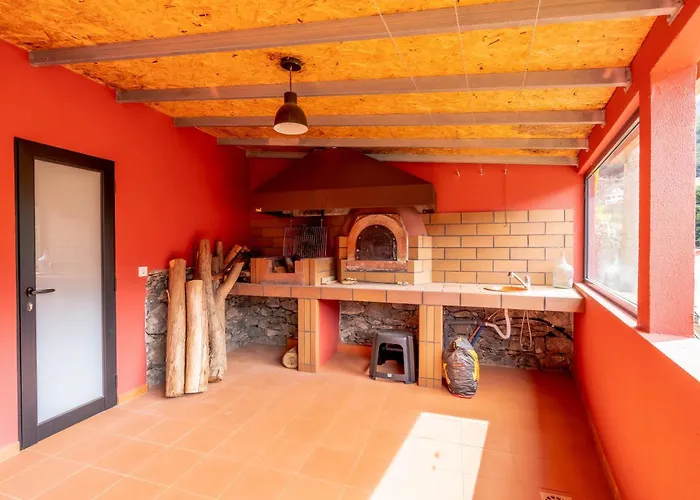 Madeira Bird House - House In The Mountains With Garden *